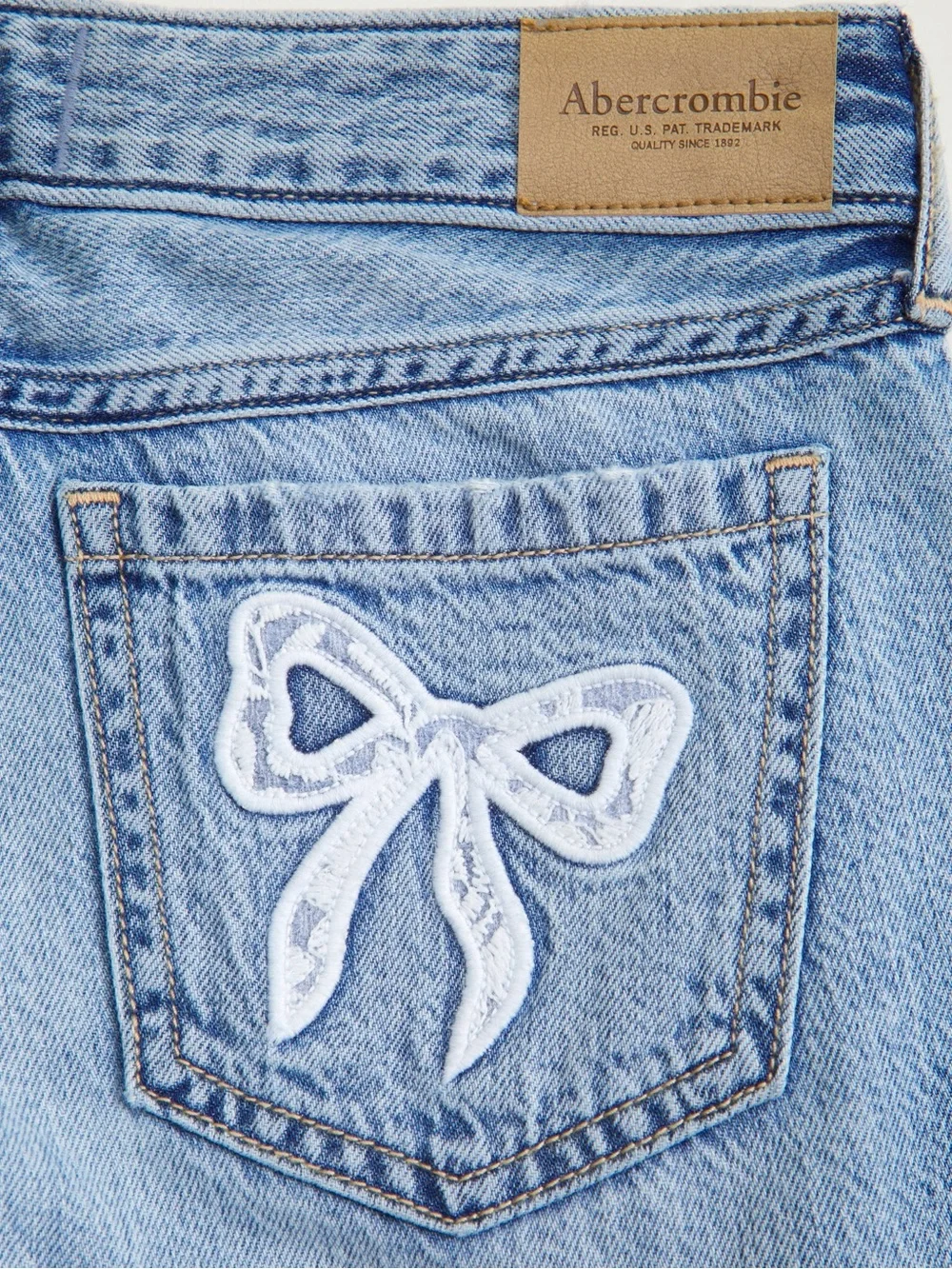 Abercrombie Low Rise Baggy Jeans